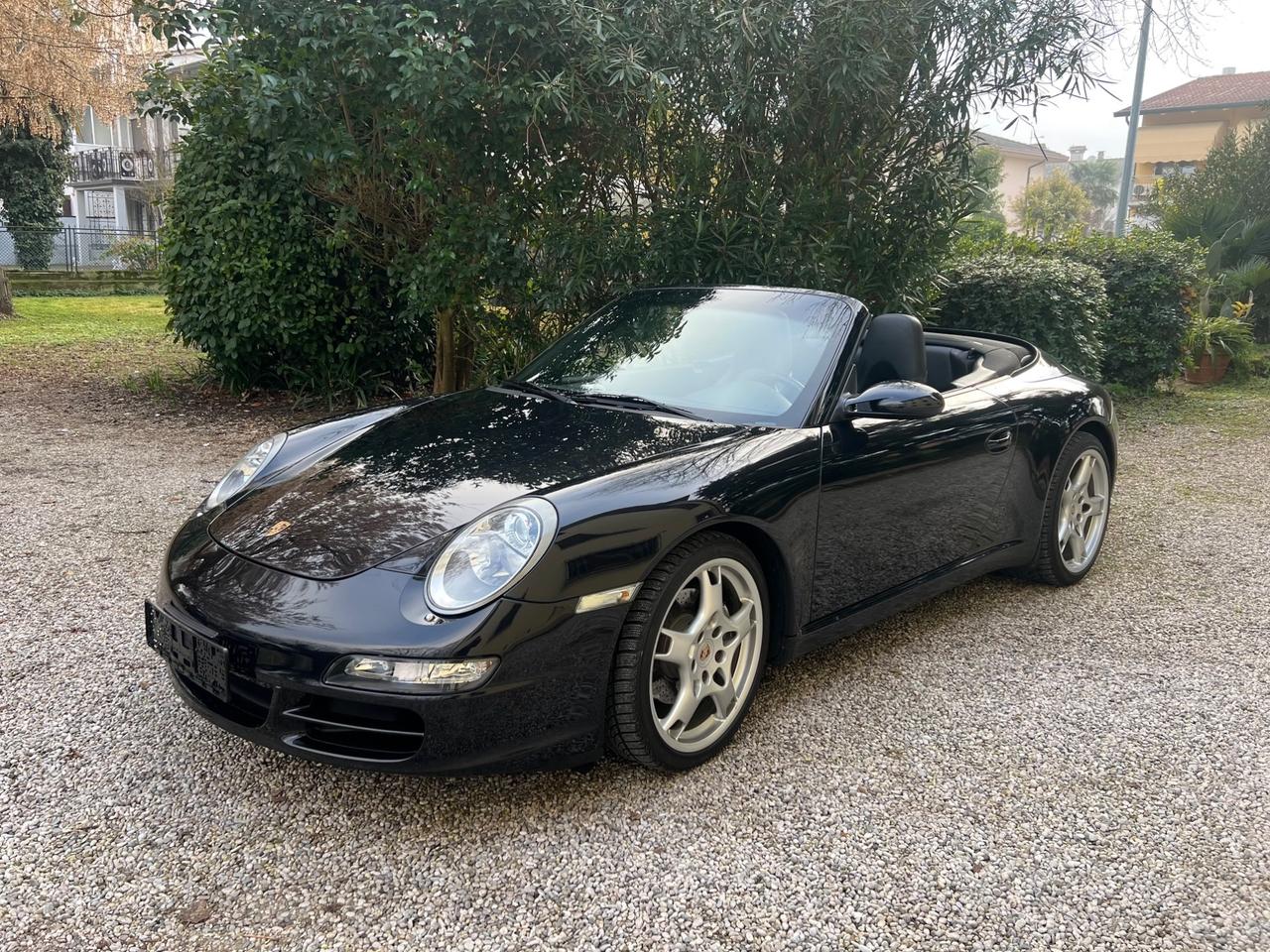 Porsche 911 Carrera Cabriolet