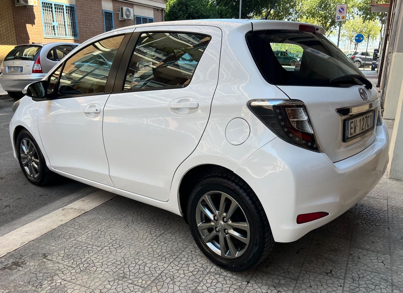 Toyota Yaris 1.4 D-4D 5 porte Lounge