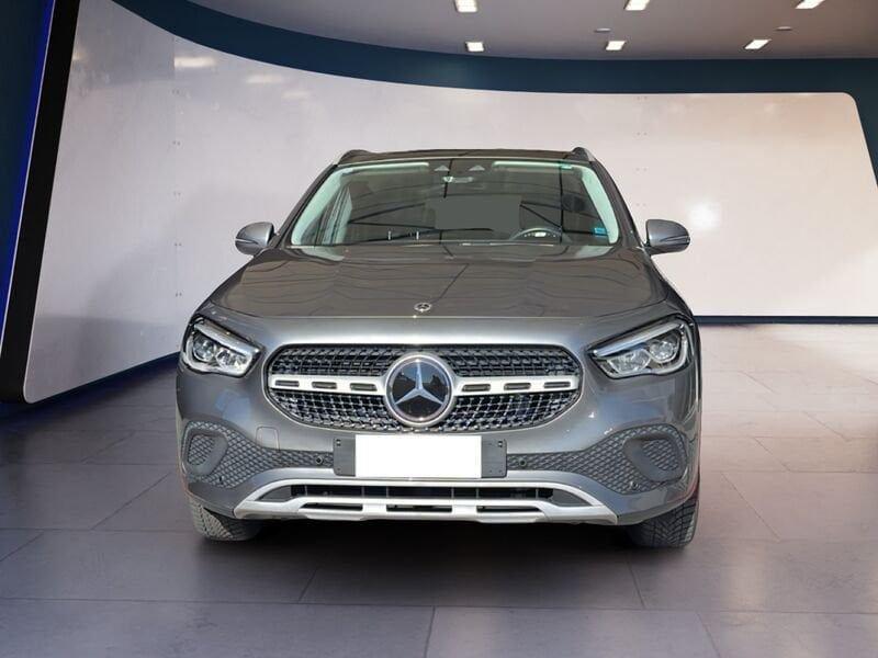 Mercedes-Benz GLA 180 d Automatic Business Extra