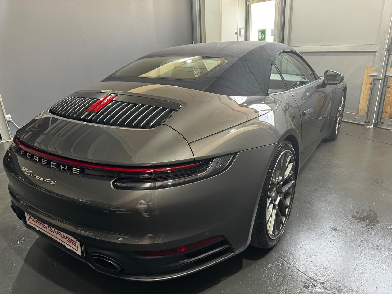 PORSCHE 911 992 CARRERA 4S CABRIOLET