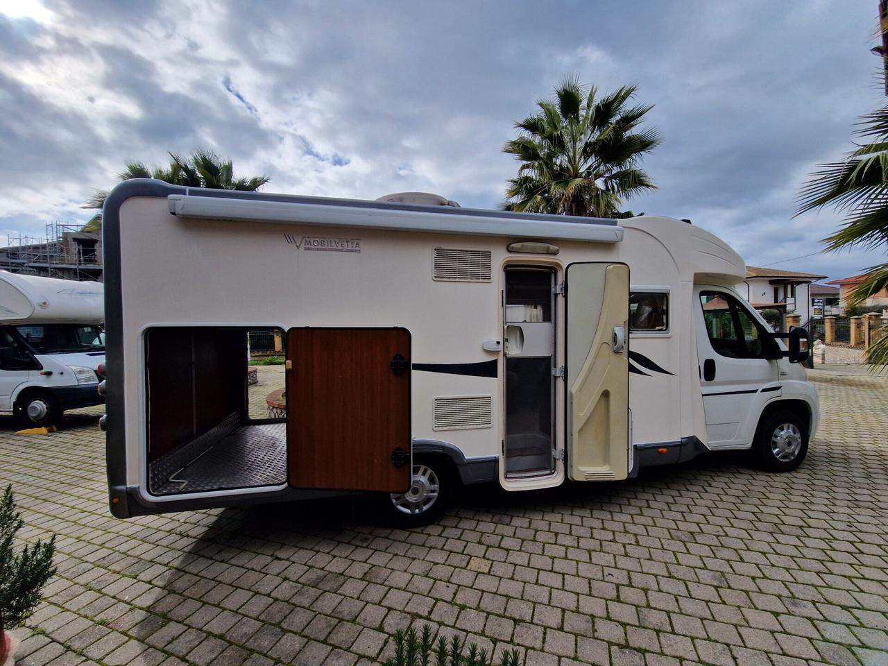 MOBILVETTA Kea P81- Maxi Garage (Garanzia 2 Anni)