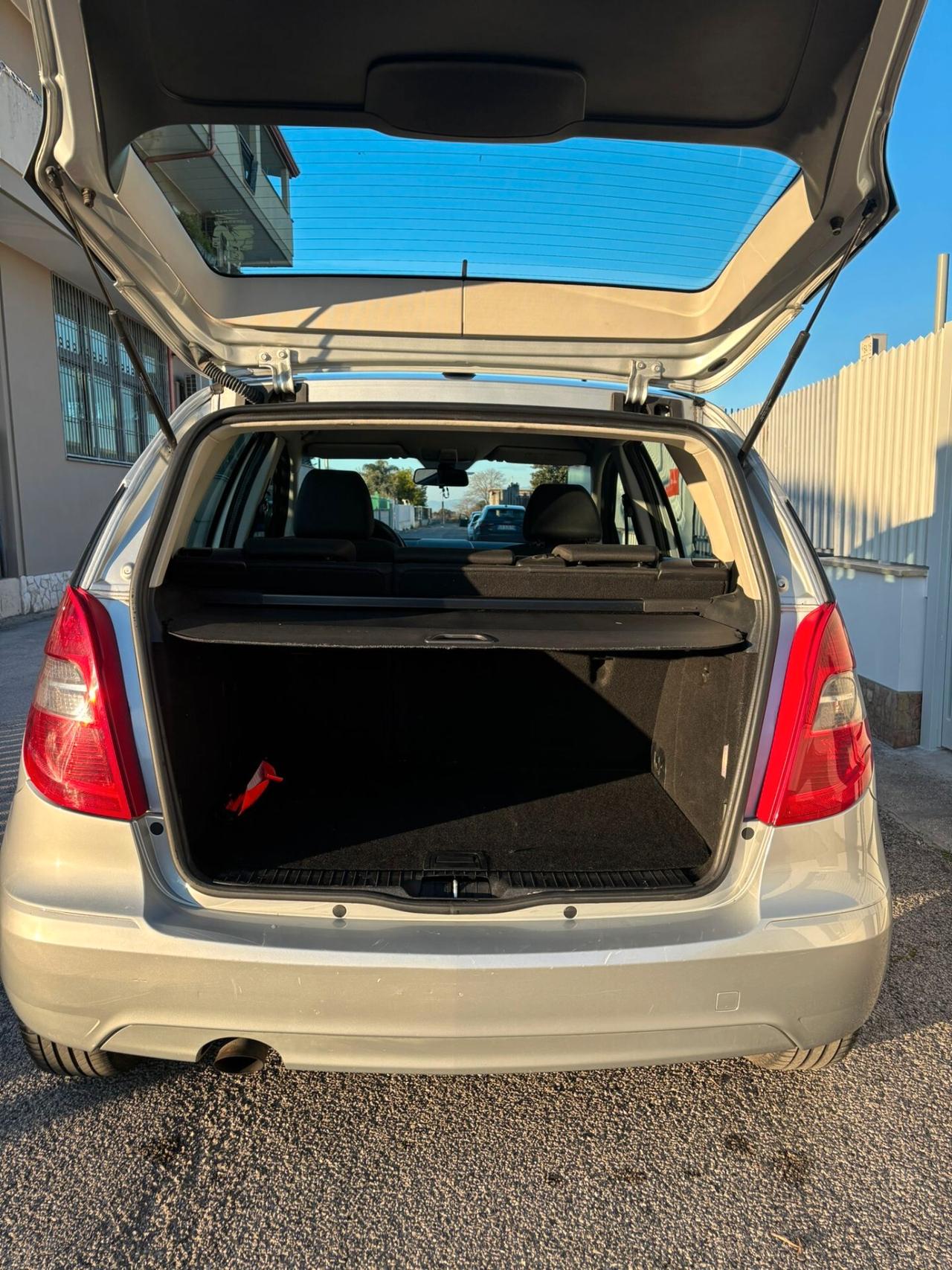 Mercedes-benz A 160 CDI BlueEFFICIENCY Coupé Avantgarde anno 2010