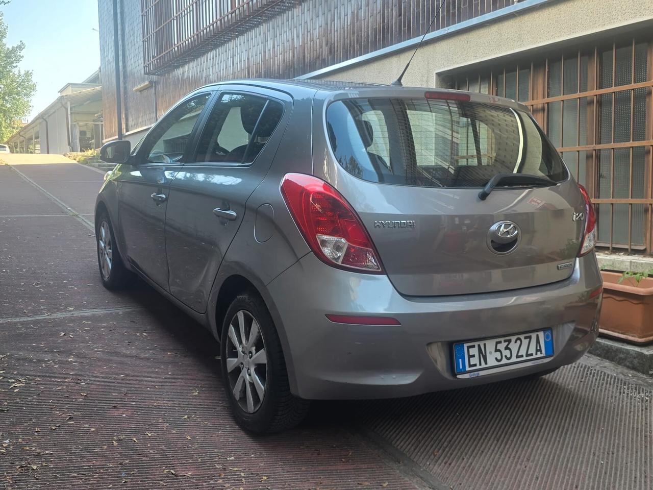 Hyundai i20 1.1 CRDi 5p. Sound Edition - Doppio treno di gomme