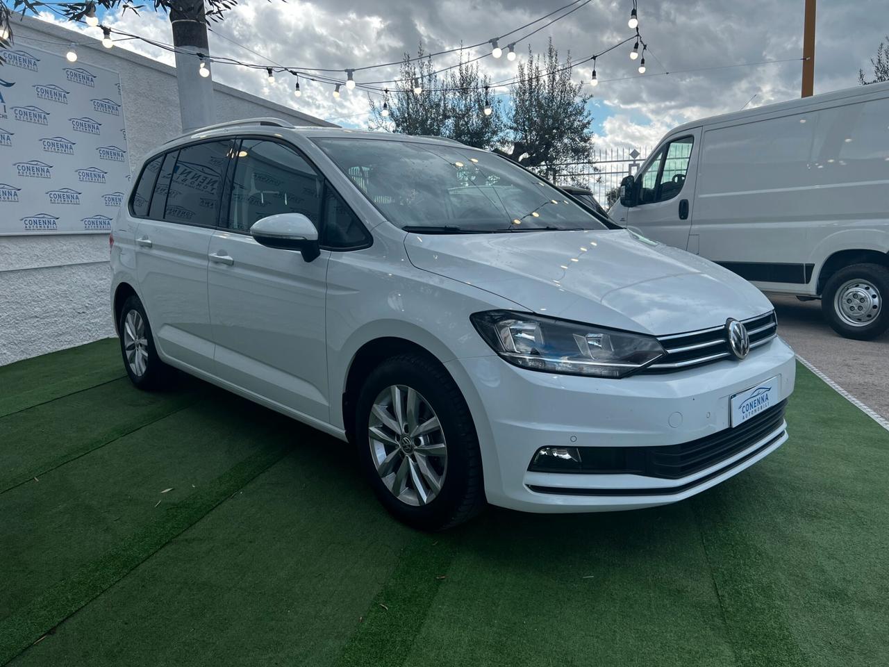 Volkswagen Touran 1.6 TDI 115 CV SCR DSG Executive BlueMotion Tech.