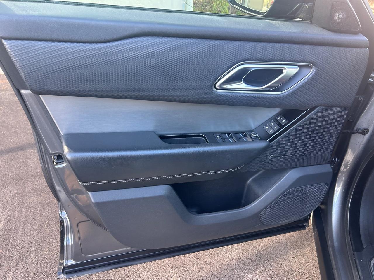 Land Rover Range Velar 2.0D I4 240 CV R-Dynamic
