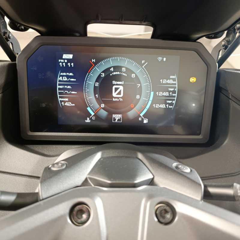 Yamaha T-Max 560 - 2025