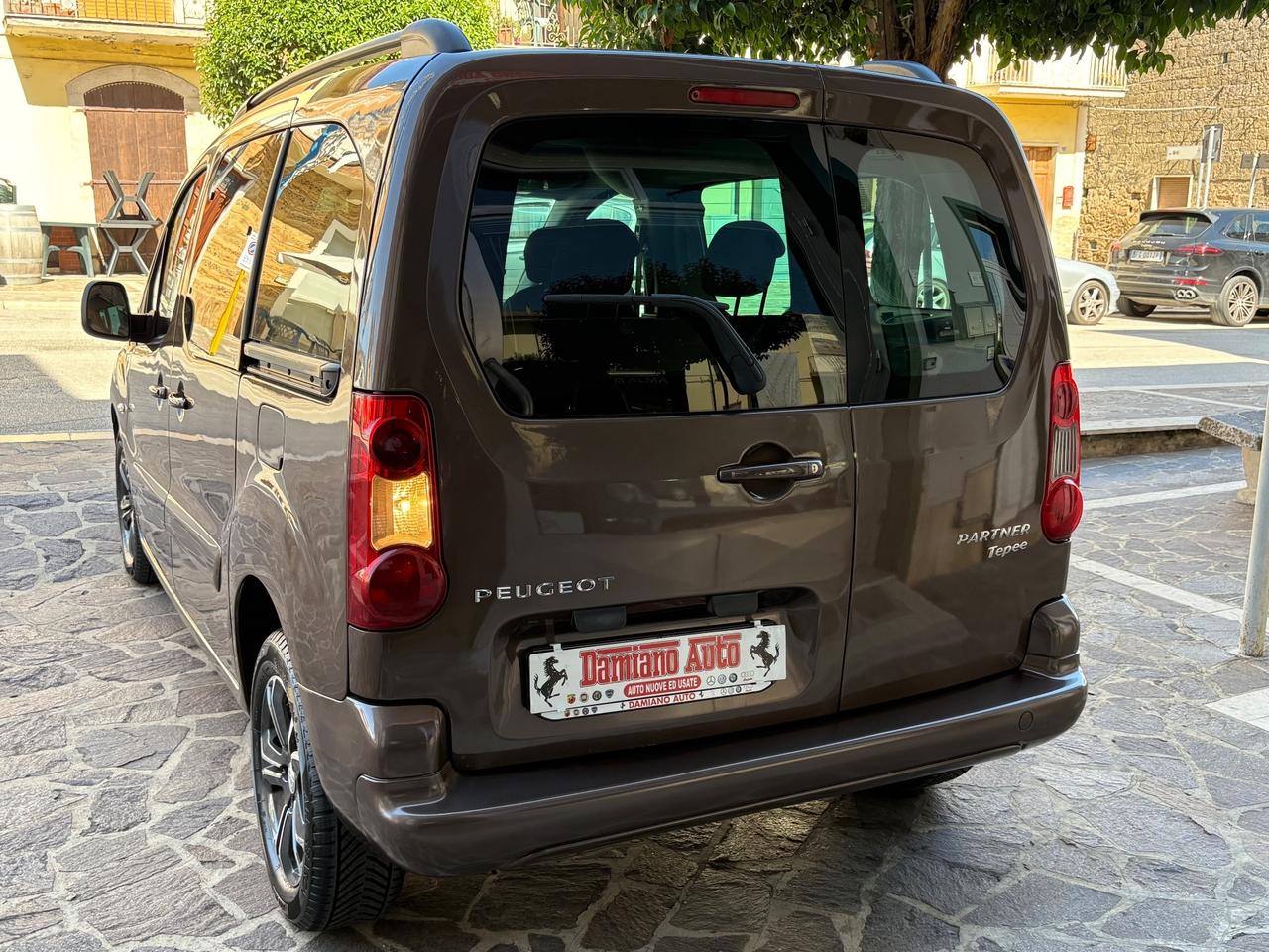 Peugeot Partner 1.6 e-HDi 92 CV AUTOCARRO N1
