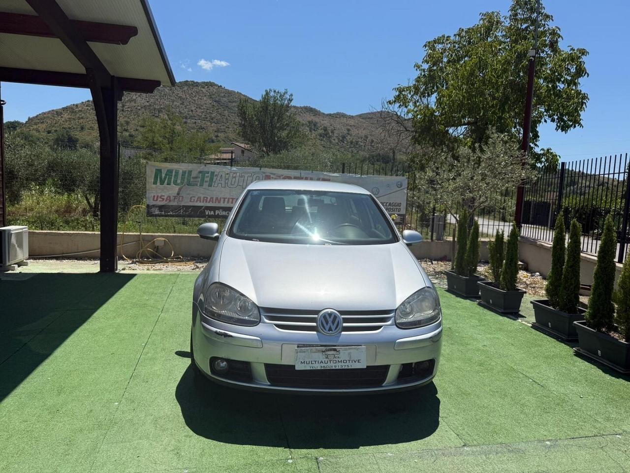 VOLKSWAGEN GOLF 5" SERIE