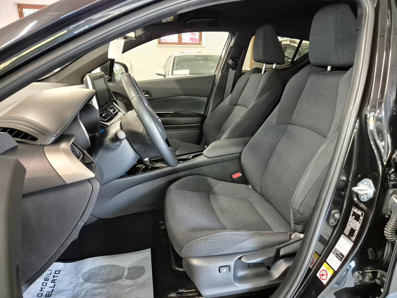 Toyota C-HR 1.8 Hybrid E-CVT Trend