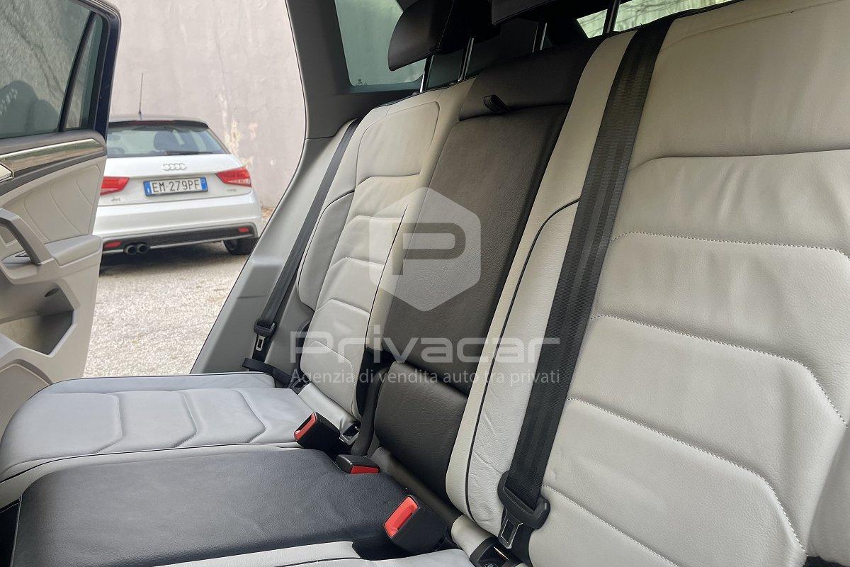 VOLKSWAGEN Tiguan 2.0 BiTDI SCR DSG 4MOTION Executive R-Line BMT