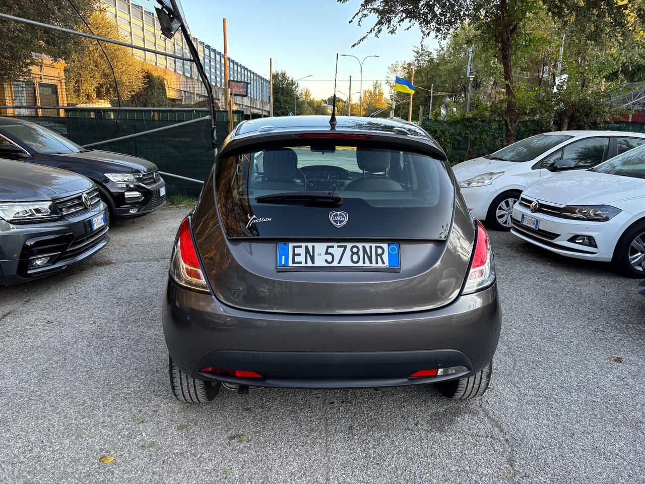 Lancia Ypsilon 1.3 MJT 5 porte OK Neopatentati