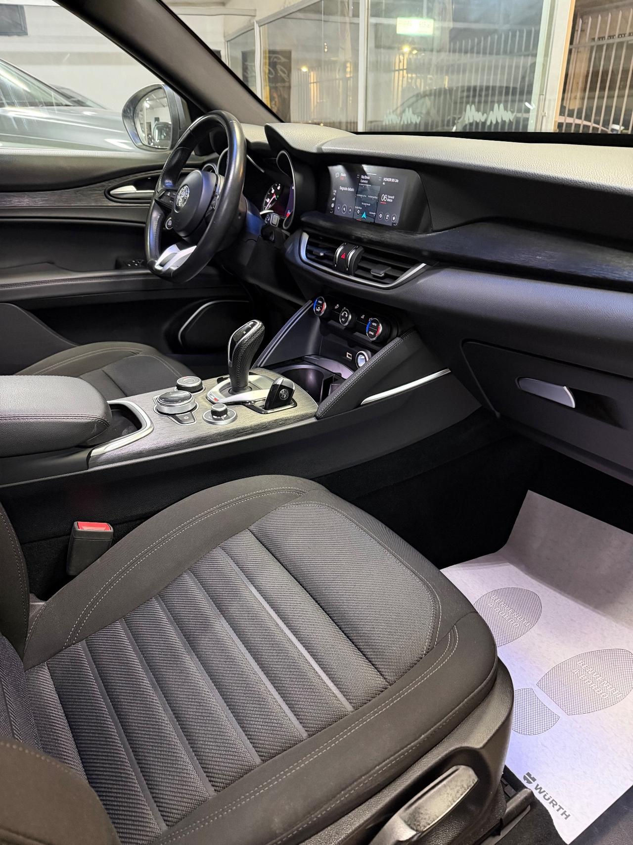 Alfa Romeo Stelvio 2.2 Turbodiesel 160 CV AT8 RWD Sprint 2022