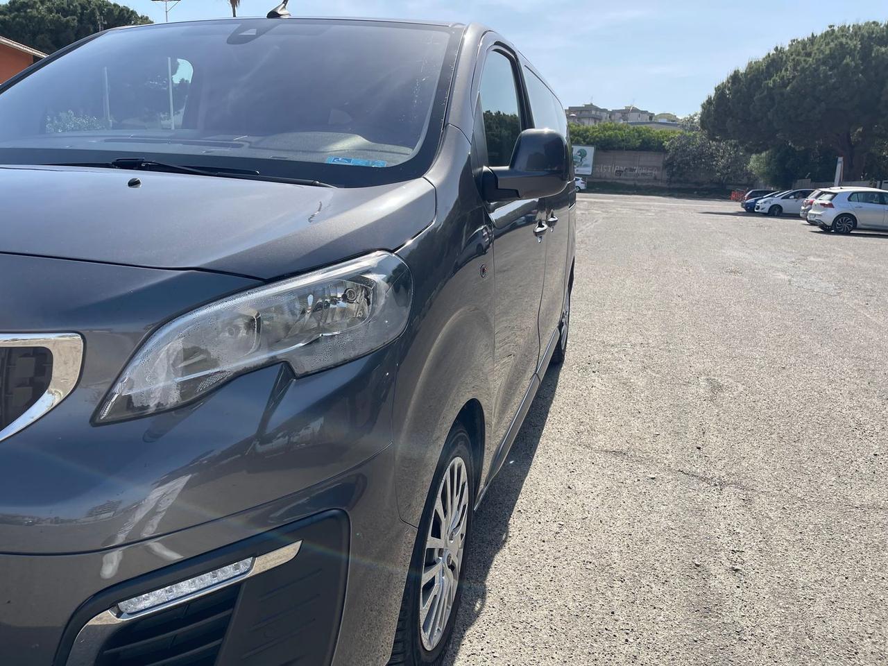Peugeot Traveller 2.0 Blue HDI Active #10681