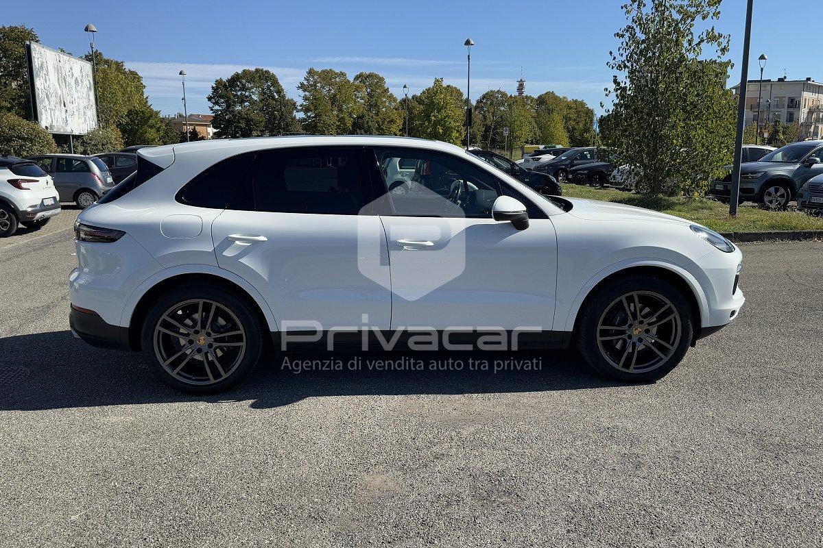 PORSCHE Cayenne 3.0 V6