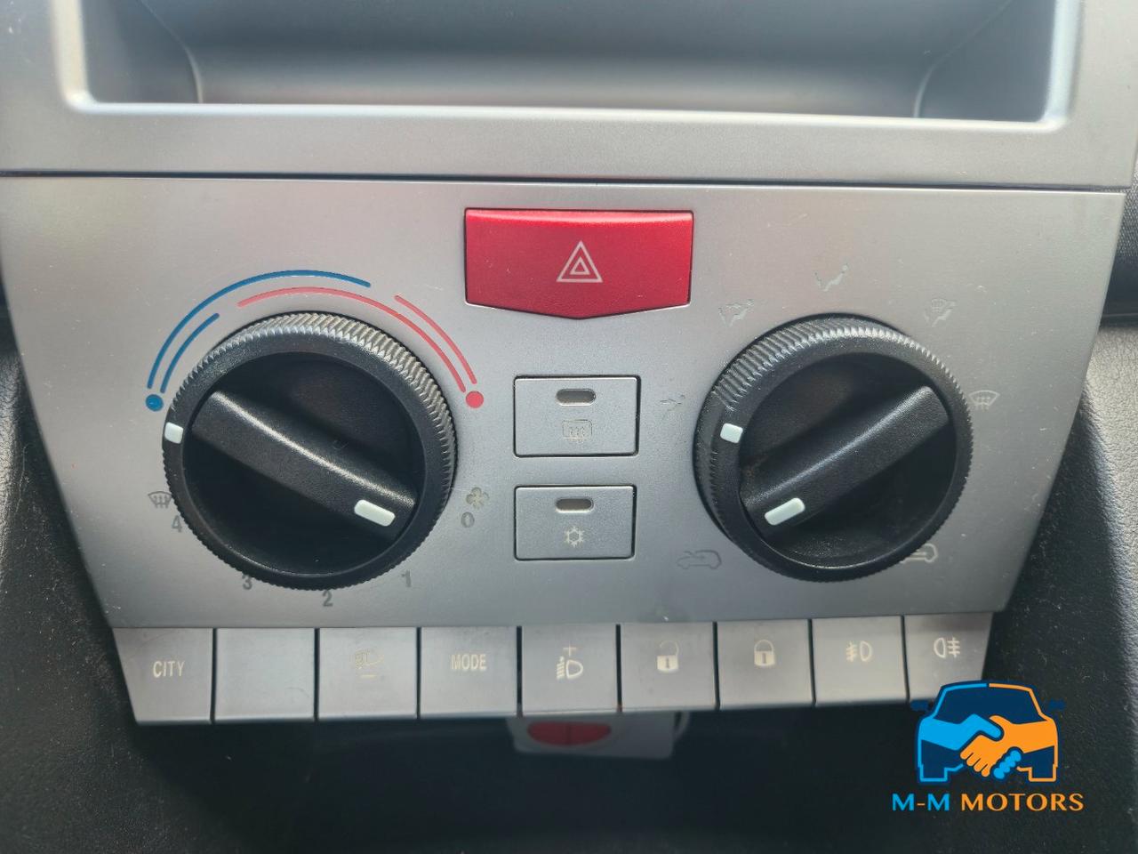 Lancia Ypsilon 3 Porte Ypsilon 1.2 8v Unyca