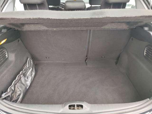 Peugeot 208 208 I 2015 5p 1.6 bluehdi Active 75cv