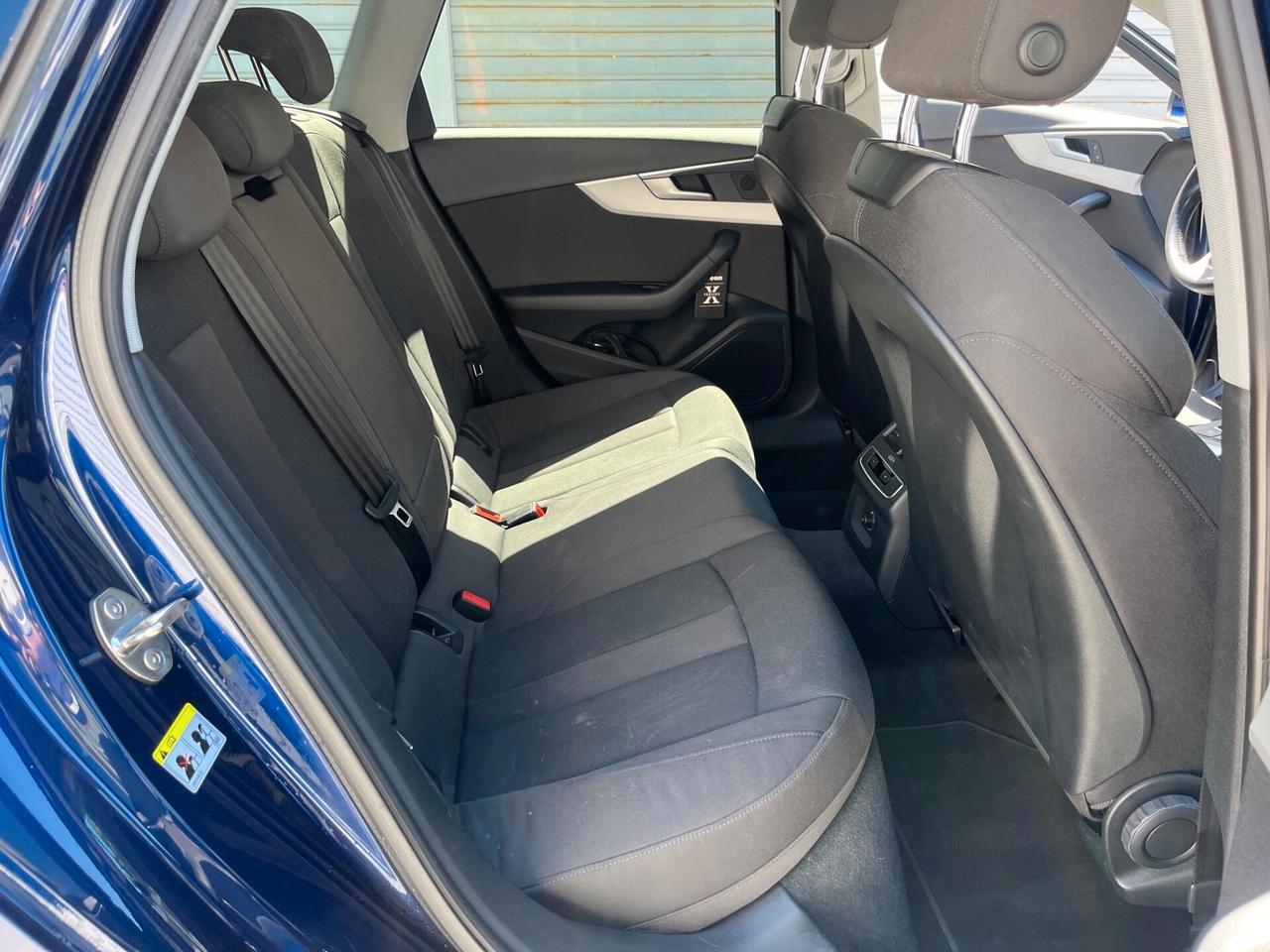 Audi A4 Avant 40 TDI quattro S tronic edition