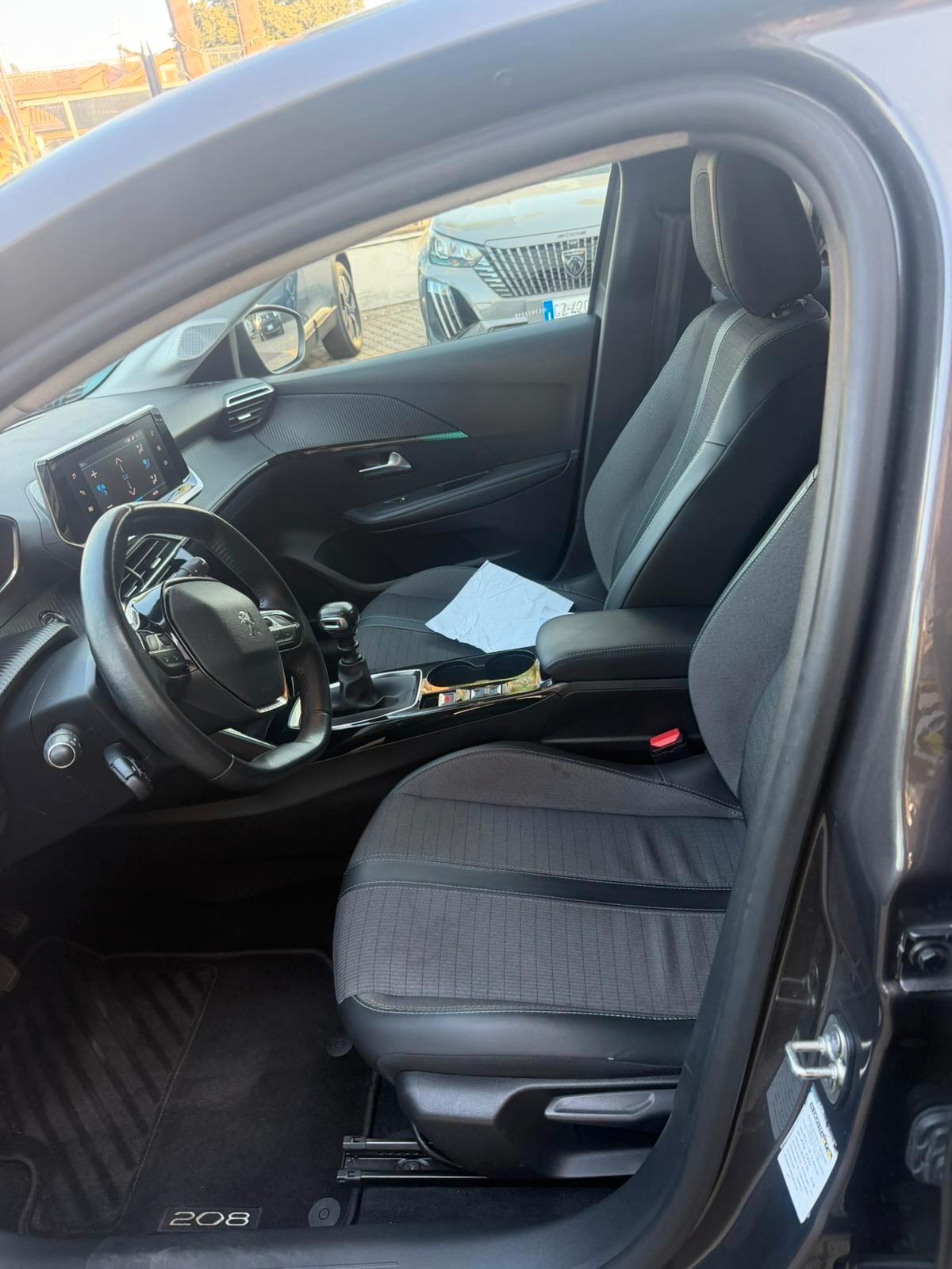 Peugeot 208 PureTech 100 Stop&Start 5 porte Allure