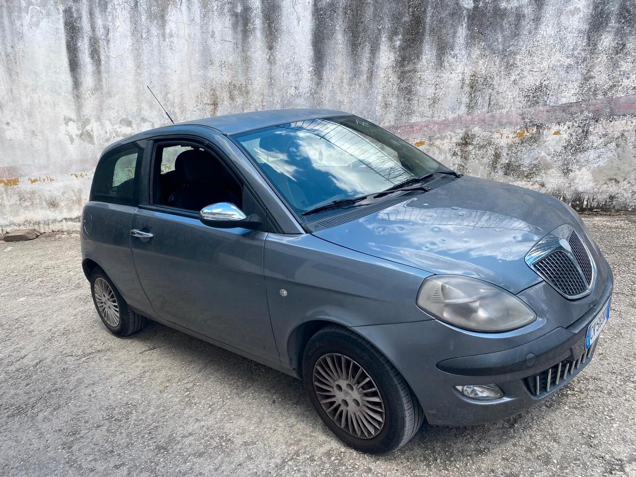 Lancia Ypsilon 1.3cc diesel (PRIVATO)-2005