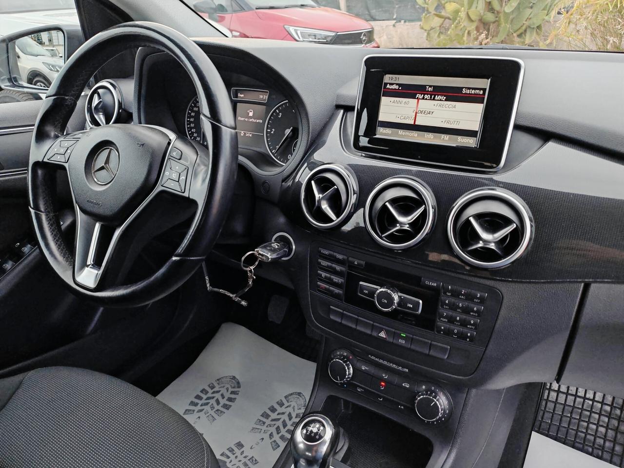 Mercedes-benz B 180CDI Executive 2013