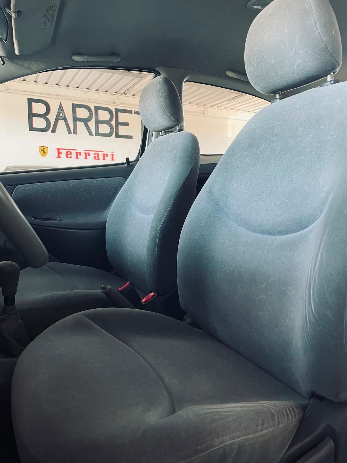 Toyota Yaris 1.0 Semi Automatica PERMUTE RATE