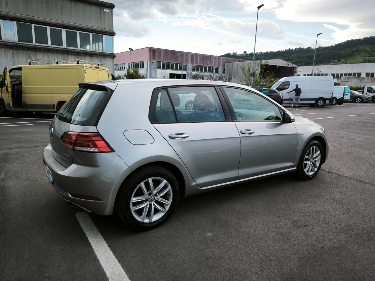 Volkswagen Golf 1.5 TGI 5p. Business BlueMotion Technology