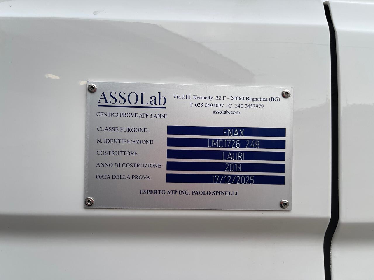 VW Crafter 35 L3H3 2.0 TDI 103kW