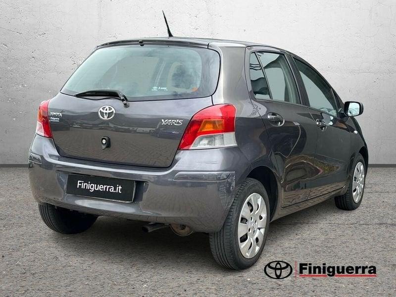 Toyota Yaris II 2005 5p 1.3 dual Sol