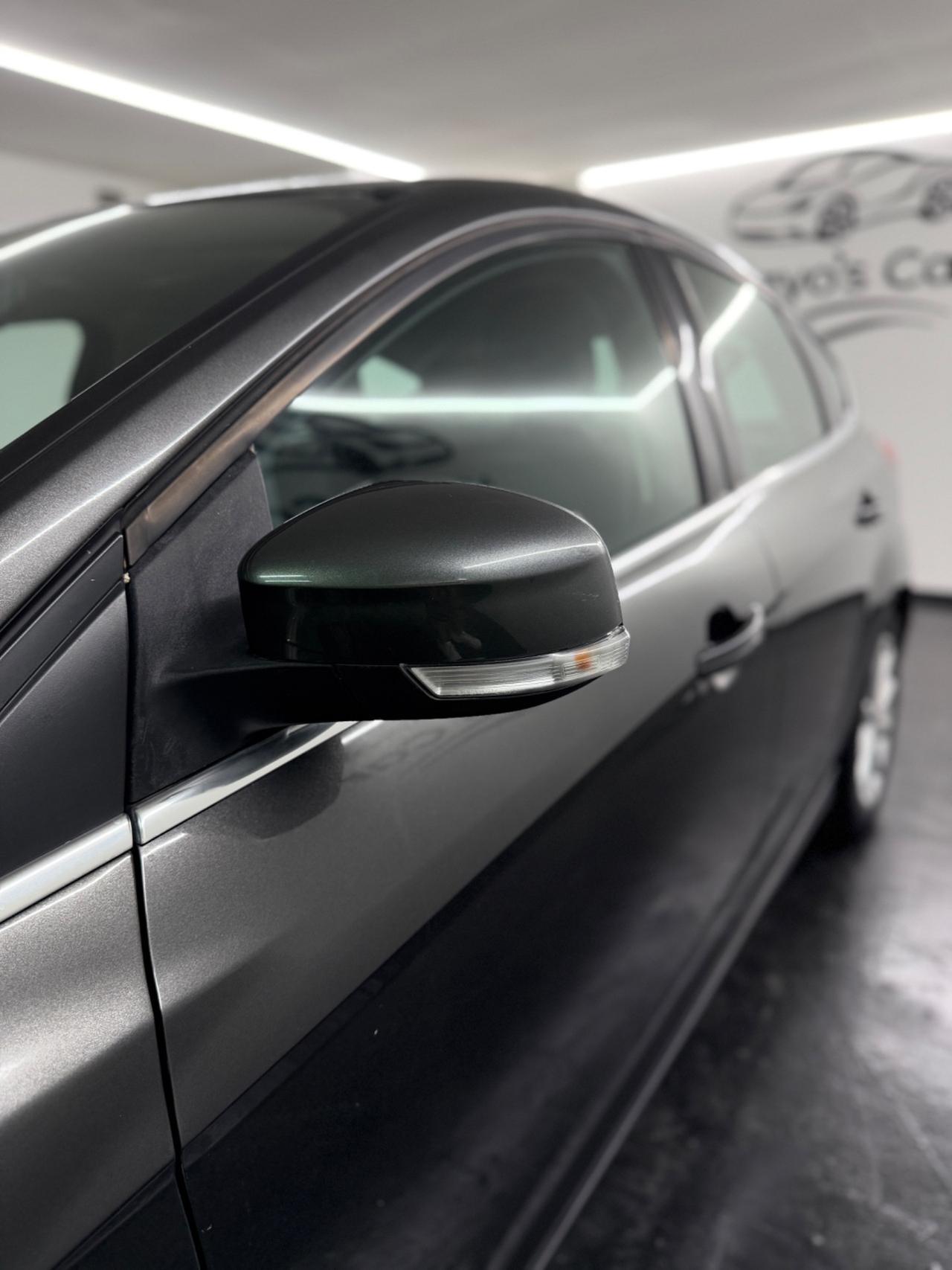 Ford Focus (anno 2017)CAMBIO AUTOMATICO