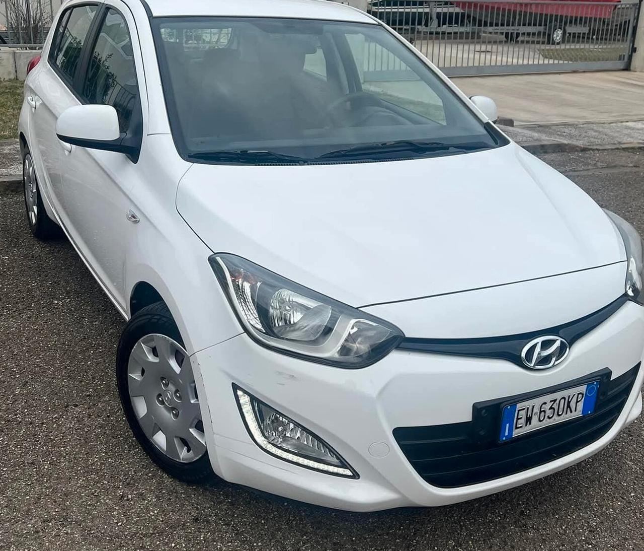 Hyundai i20 1.2 5p. Econext Sound Edition Gpl