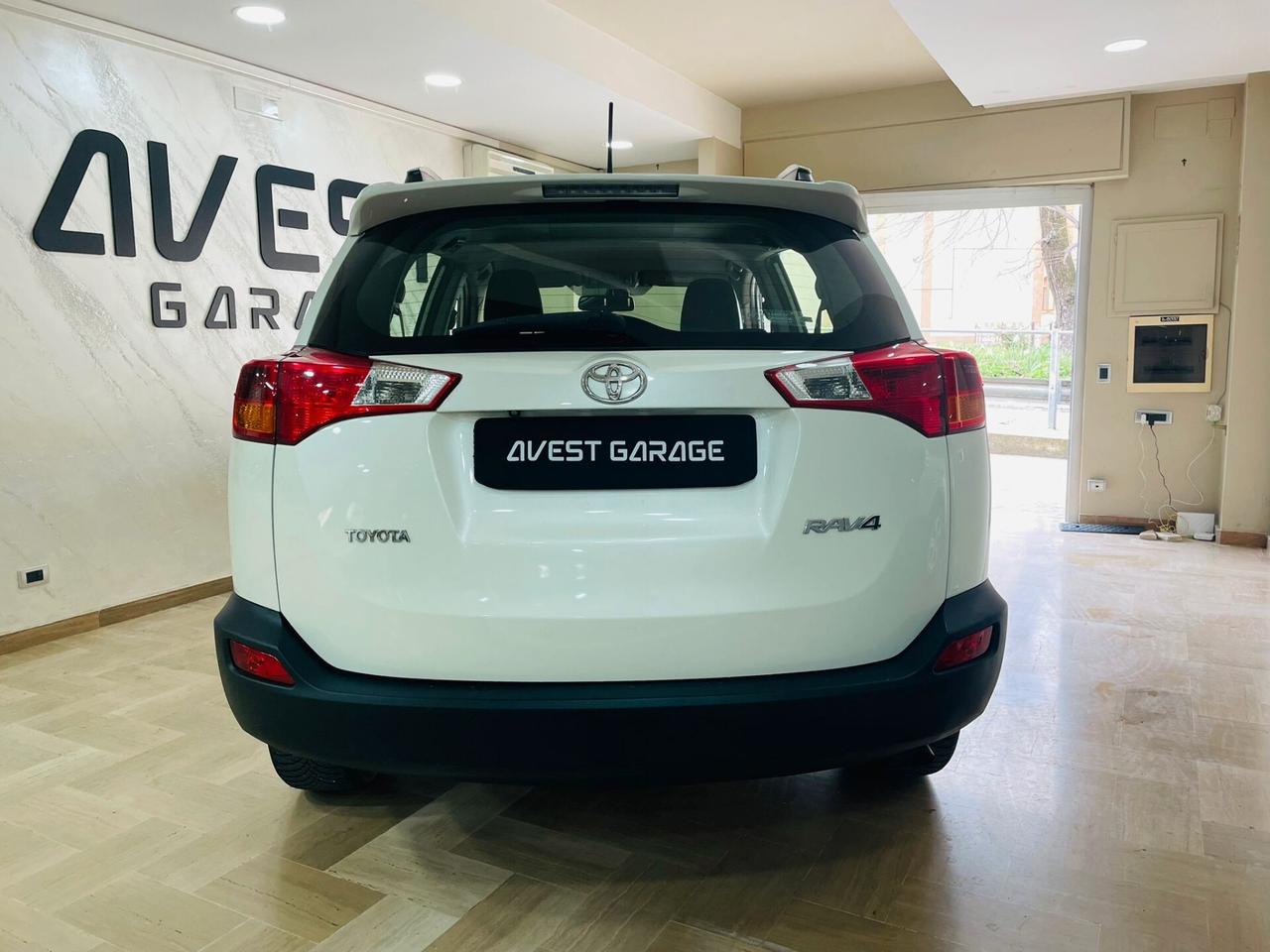 Toyota RAV 4 RAV4 2.0 D-4D 2WD