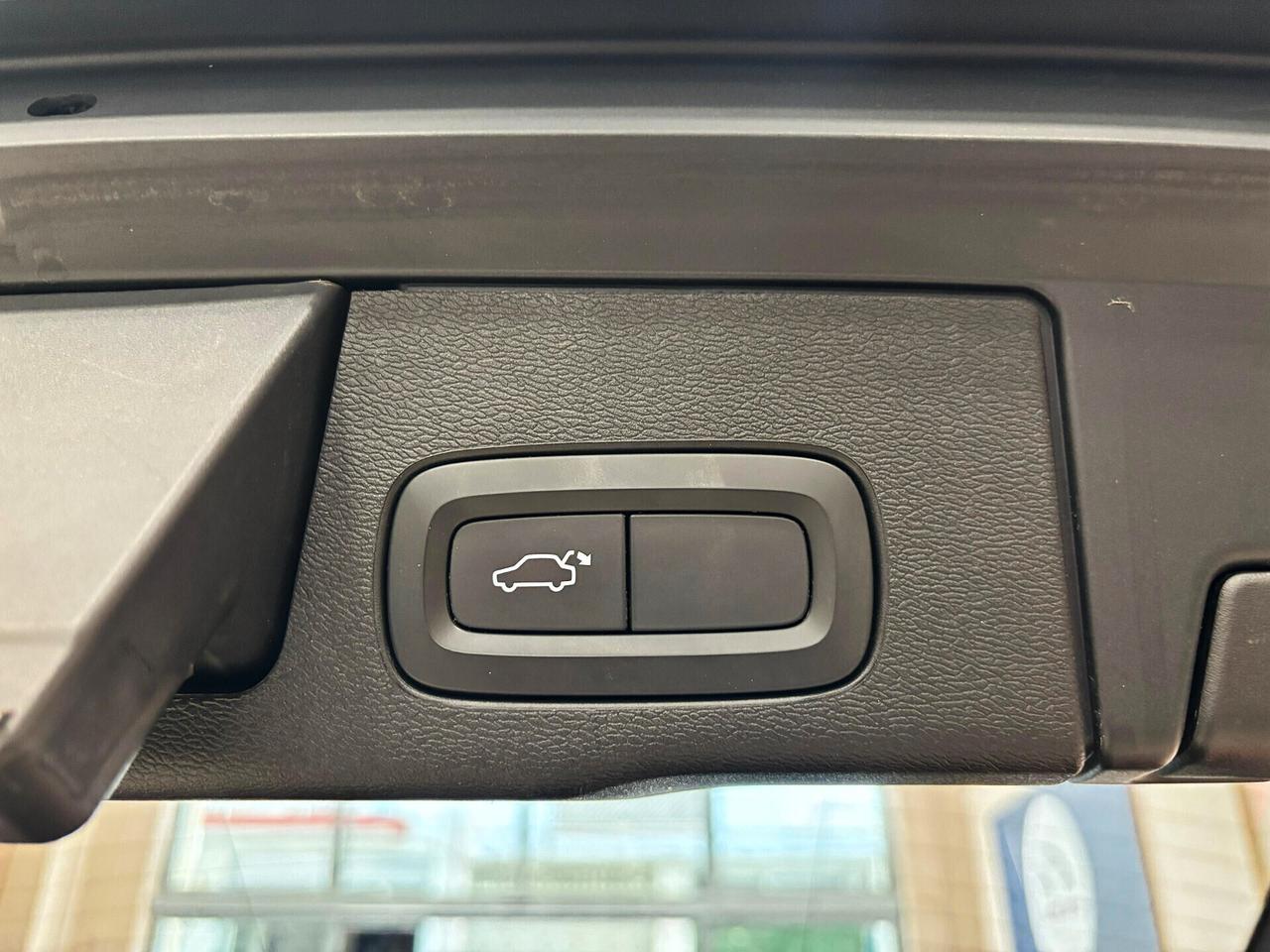 Volvo XC60 2.0 197CV 4WD **UNICO PROPRIETARIO**