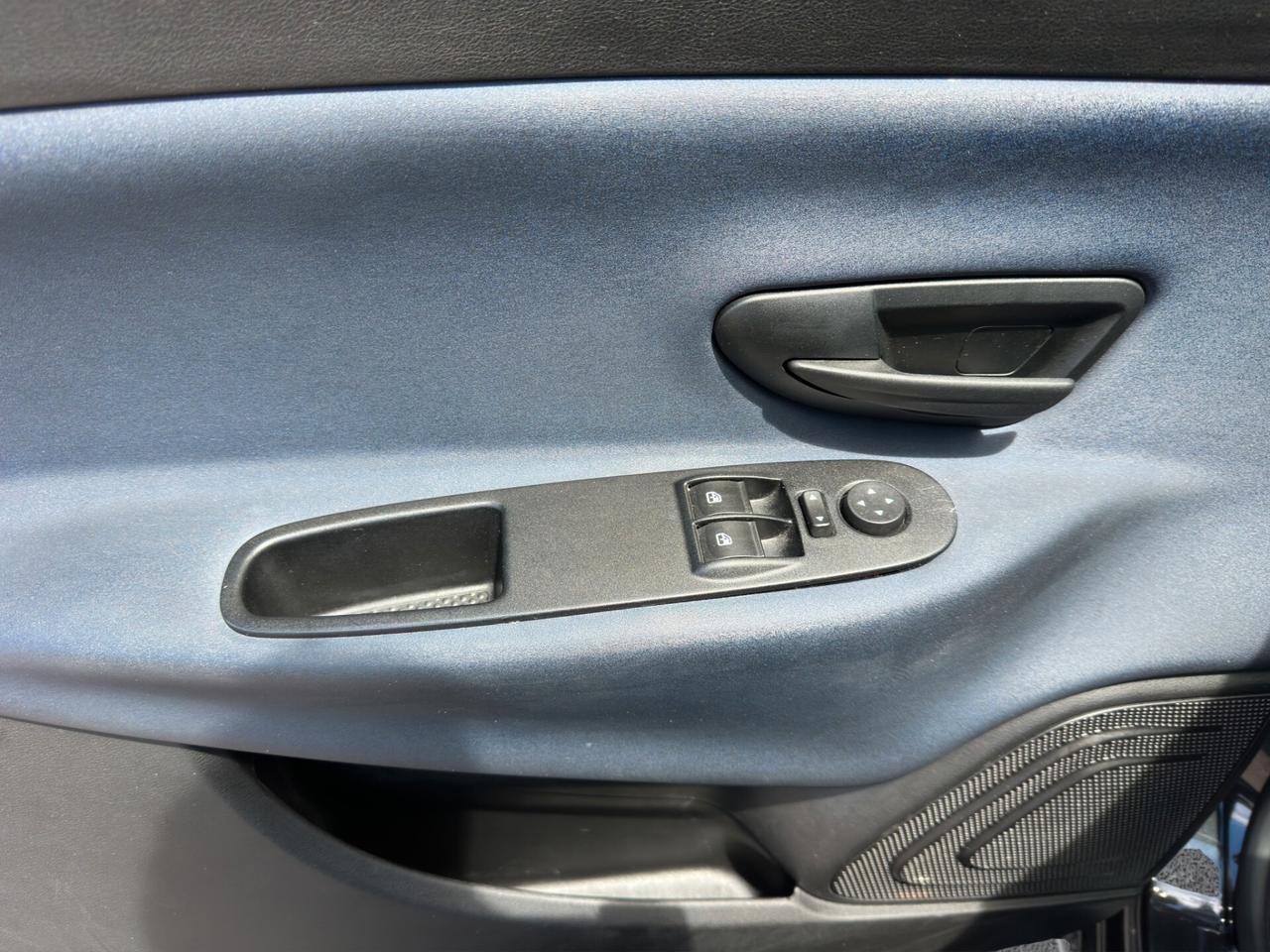 Lancia Ypsilon 1.0 FireFly 5 porte S&S Hybrid Oro