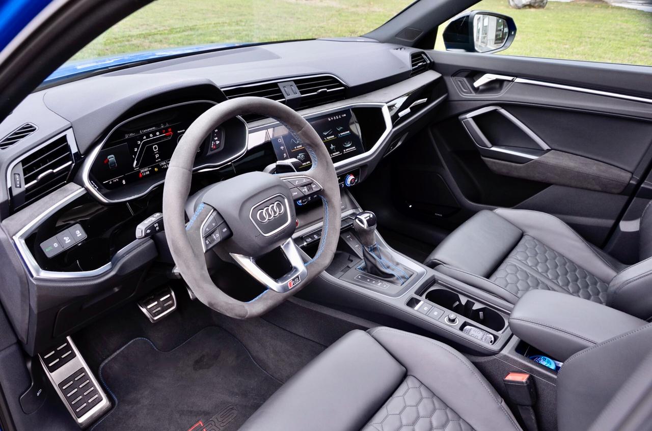 AUDI RS Q3 SPB 2.5 QUATTRO 400cv S-TRONIC, GARANZIA AUDI, SERVICE AUDI, BOLLO E SUPERBOLLO 9/2026, TETTO, MATRIX, HI-FI SONOS, DYNAMIC PACK, PERMUTE