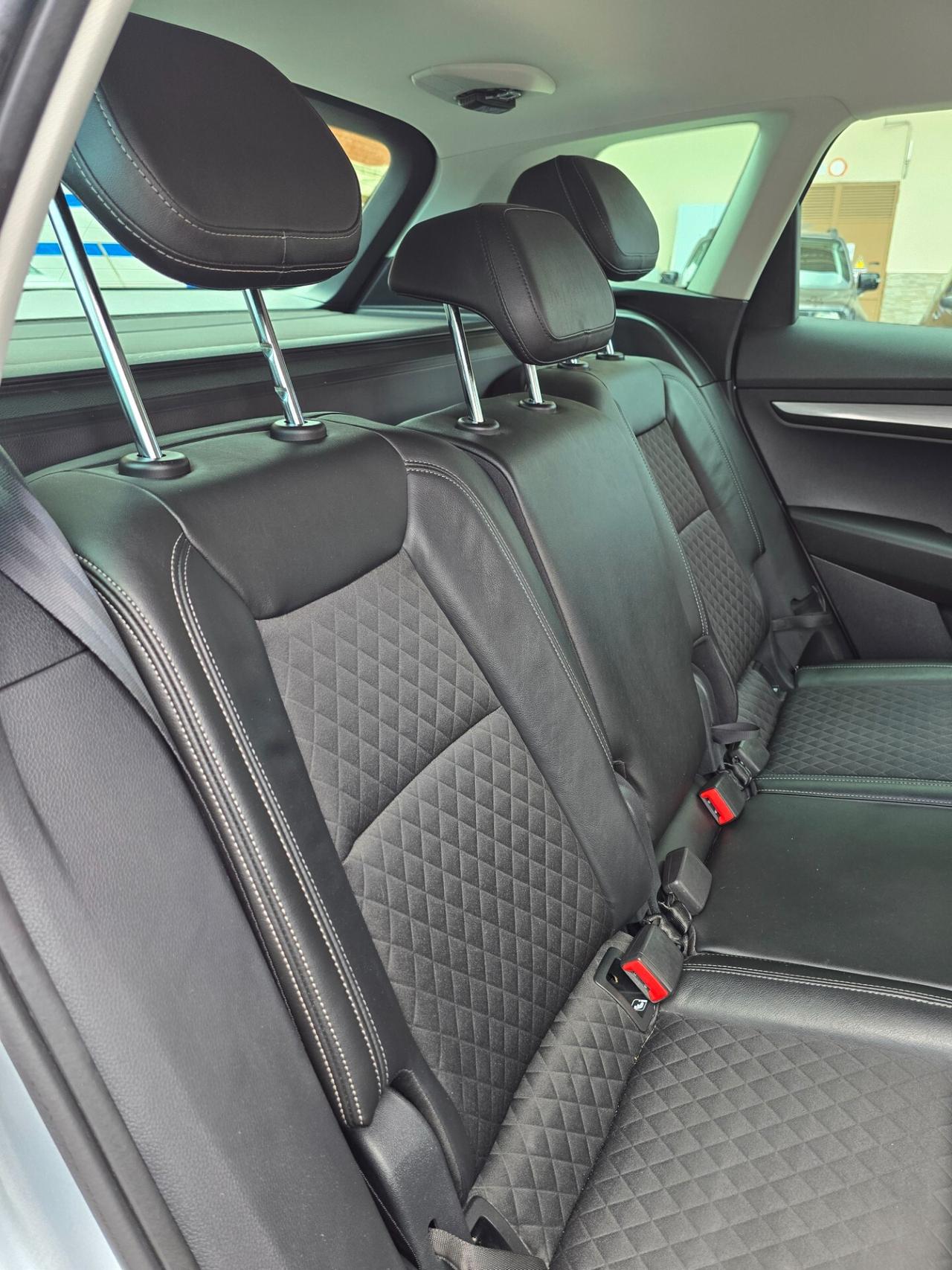 Skoda Karoq 1.6 TDI SCR DSG SportLine