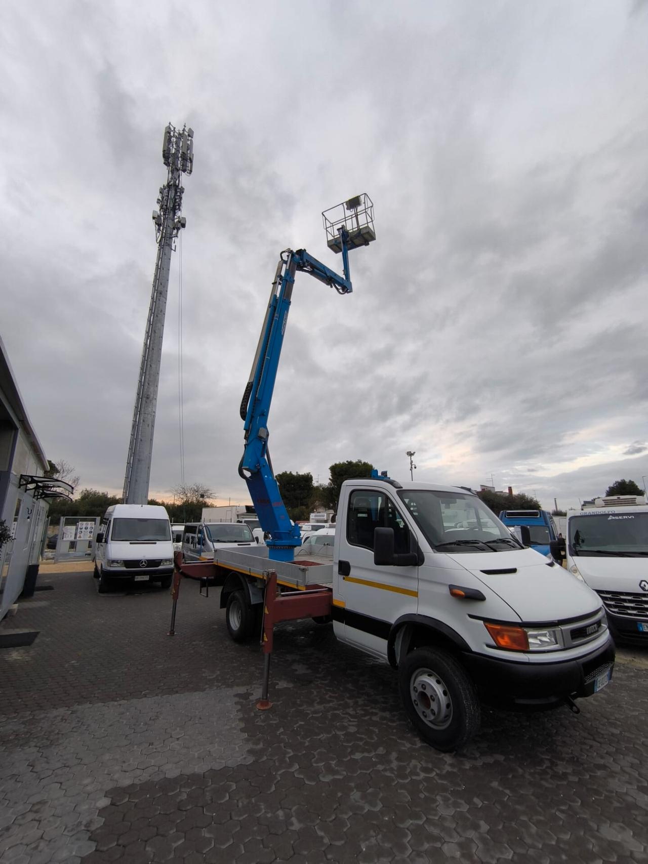 Iveco Daily 60 C15 con cestello piattaforma CMC PL 21 J2