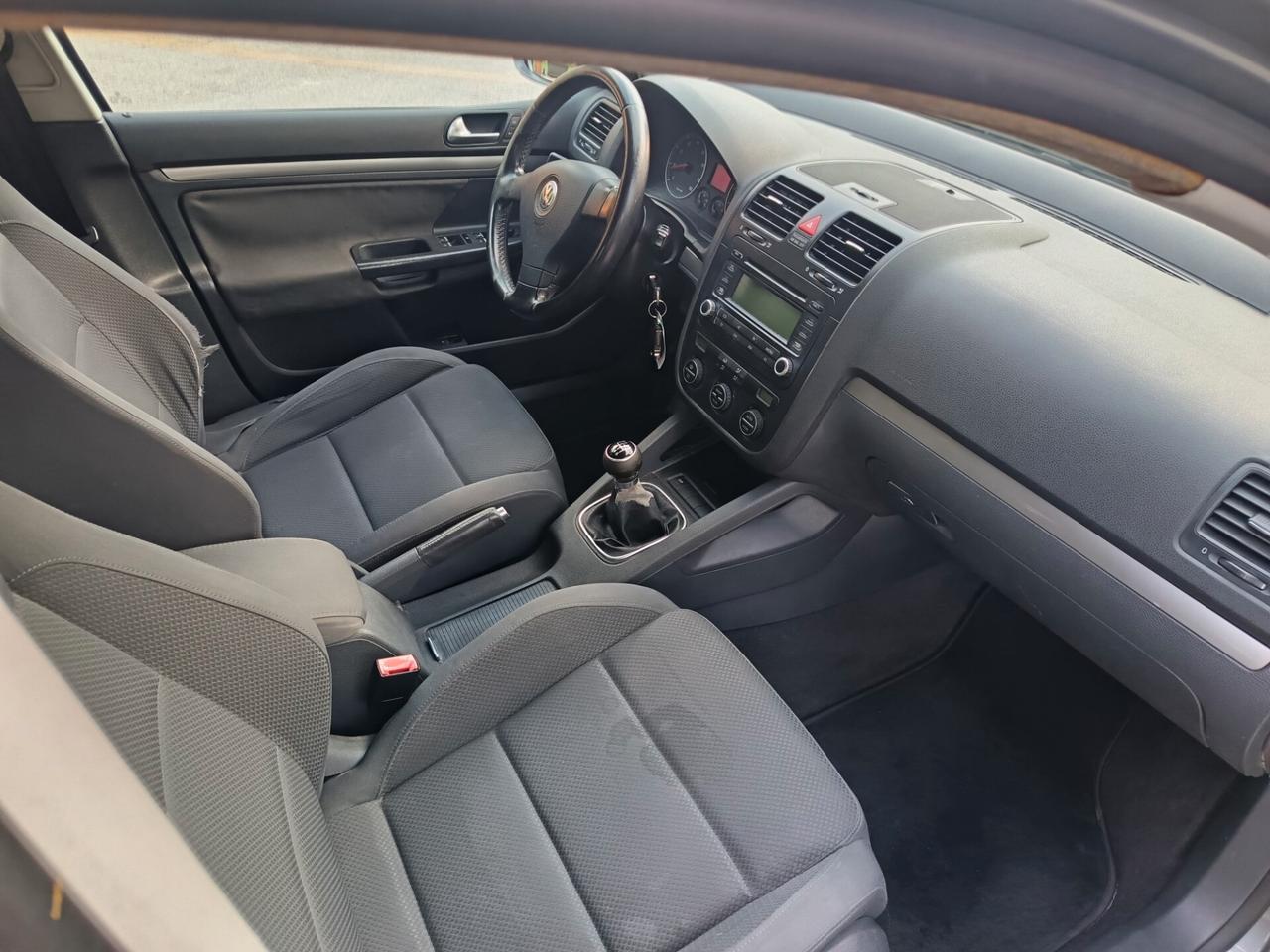 Volkswagen Golf Benz anno 2006 ok neo patente z