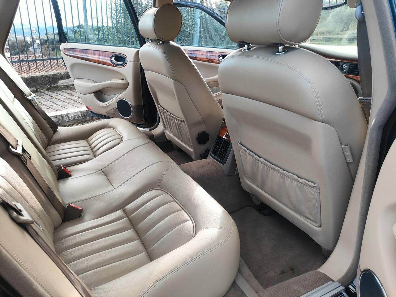 Jaguar XJ 3.2 cat Executive GPL