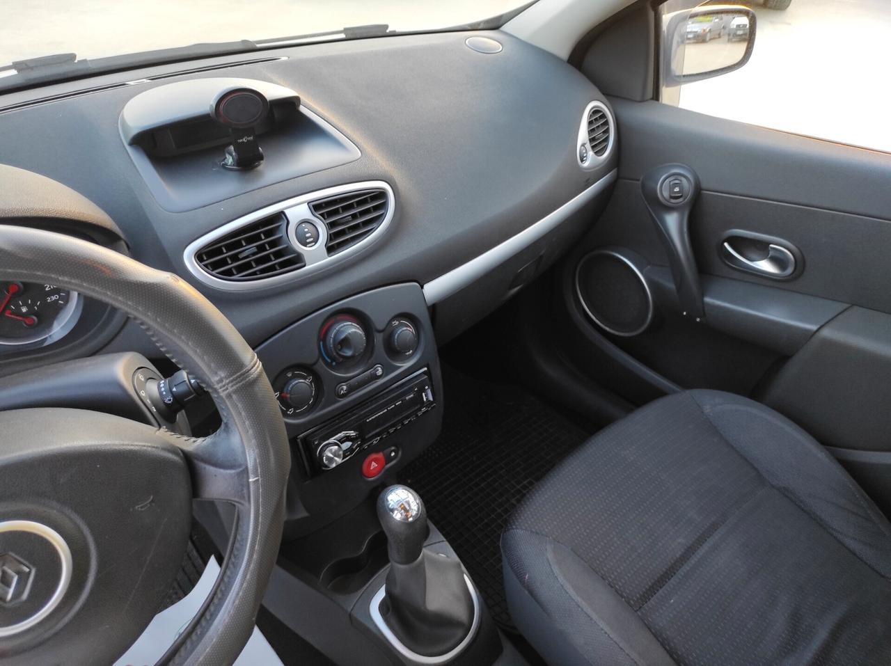 Renault Clio 1.5 dCi - 85cv NEOPATENTATI