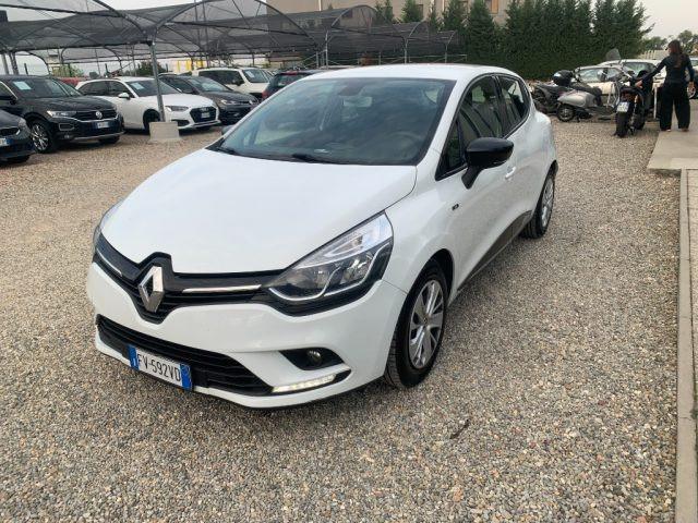 RENAULT Clio TCe 12V 75 CV 5 porte Moschino Intens