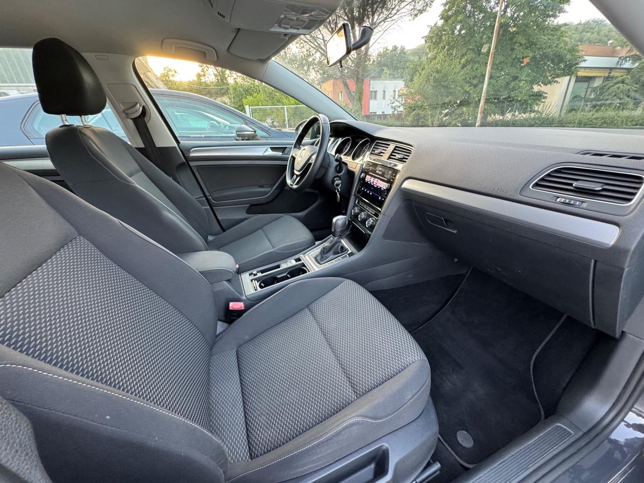 Volkswagen Golf 1.5 TGI DSG 130Cv Business BMT