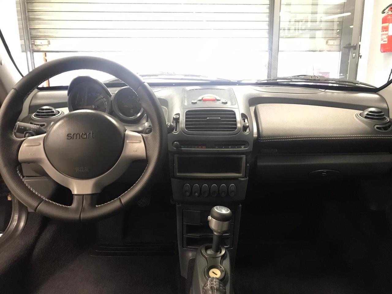 Smart Roadster 700 (60 kw) passion lea.