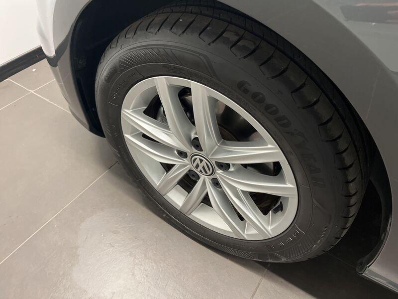 Volkswagen Golf 1.5 TGI BlueMotion Technology Business 96 kW/ 130 CV DSG
