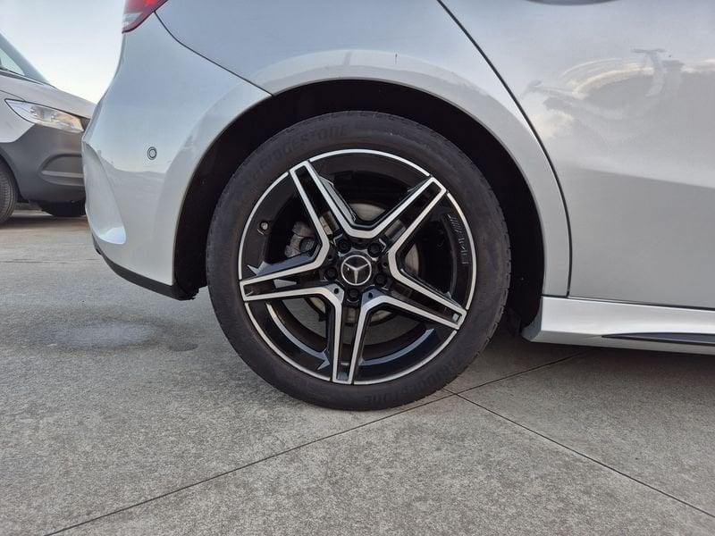 Mercedes-Benz Classe A A 180 d Premium Night edition auto