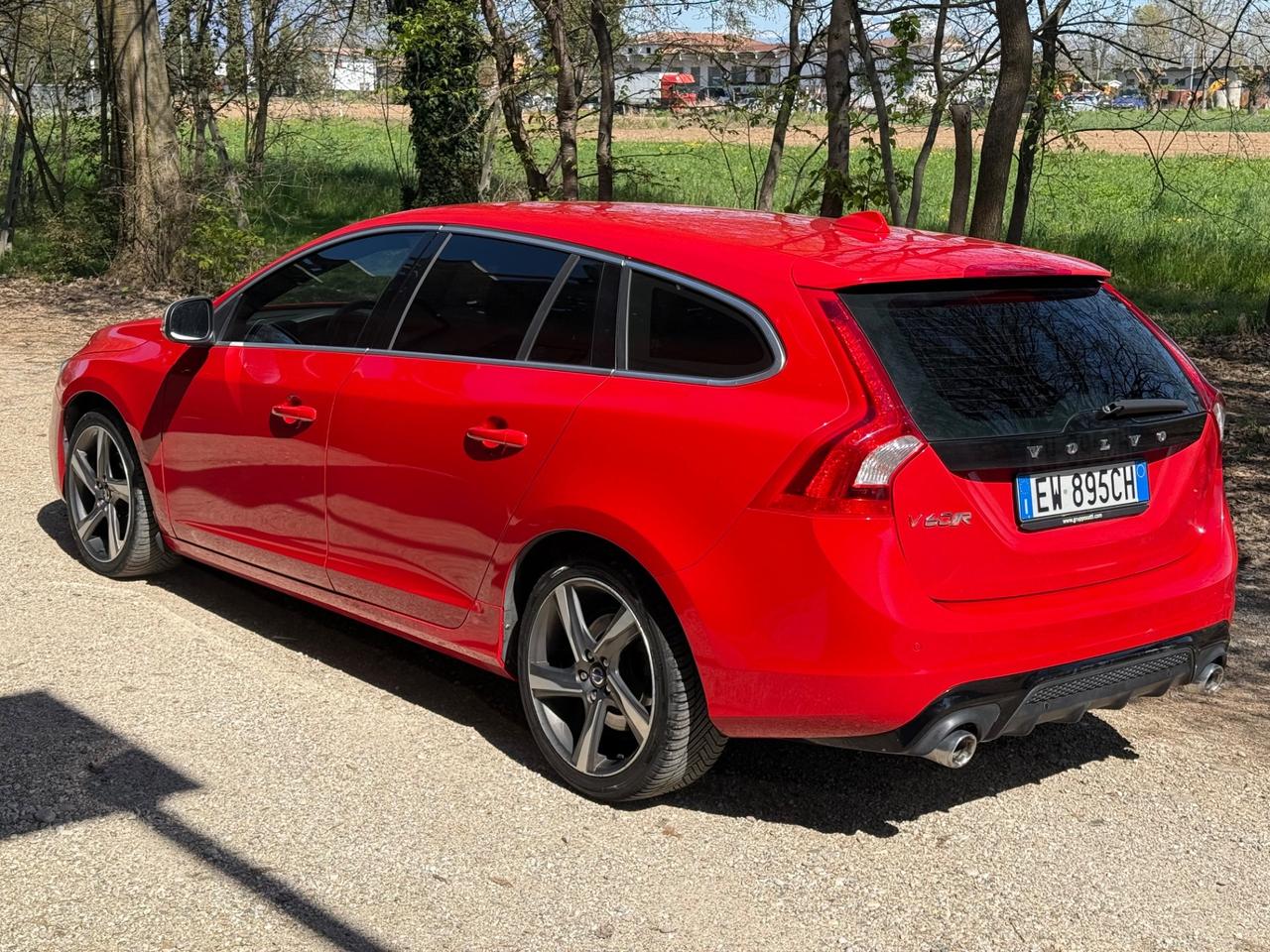 Volvo V60 D5 R