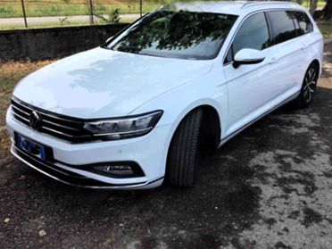 Volkswagen Passat Variant 2.0 TDI SCR 200 CV 4MOTION DSG Executive