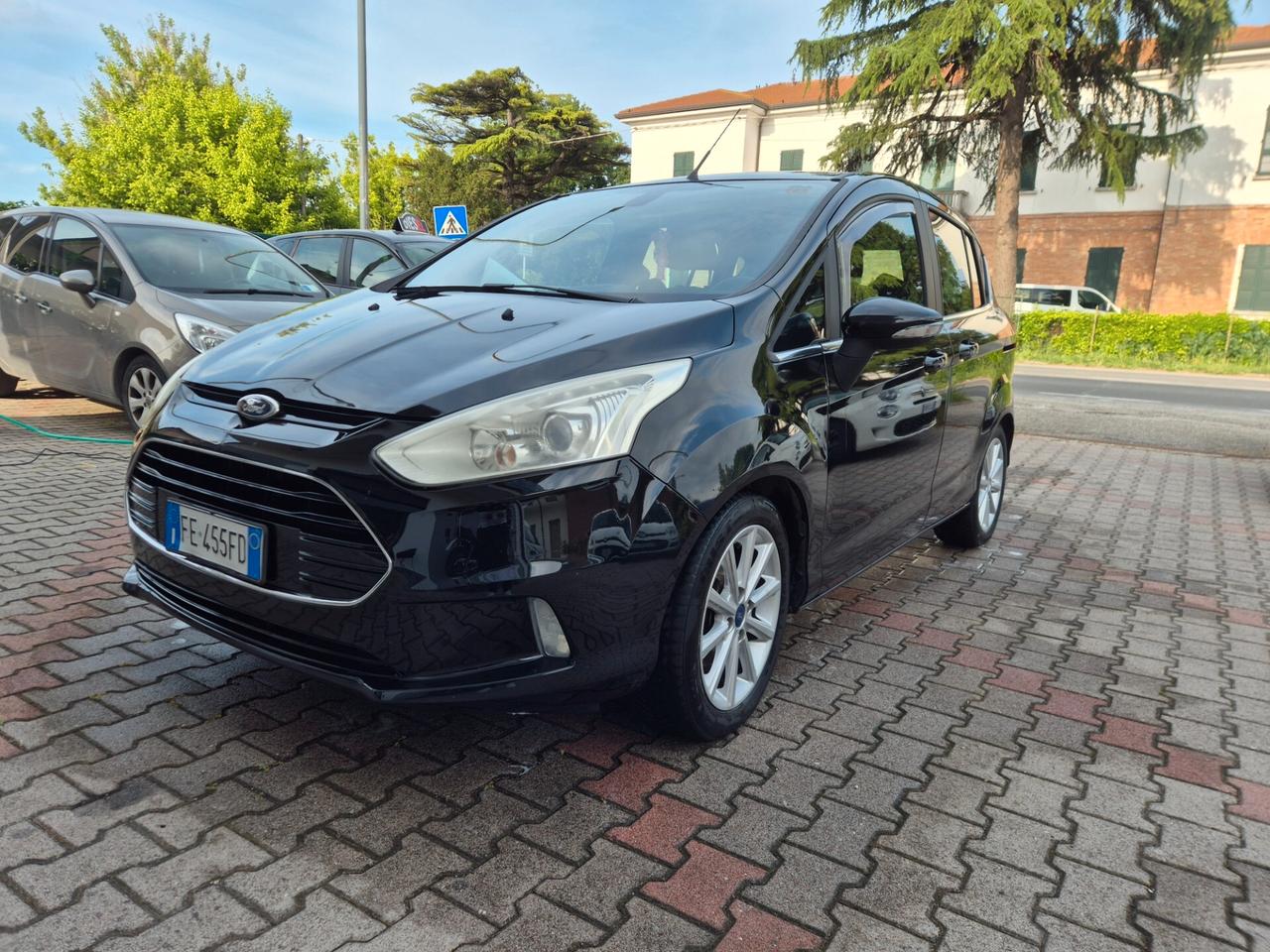 Ford B-Max 1.4 90 CV GPL Business Titanium