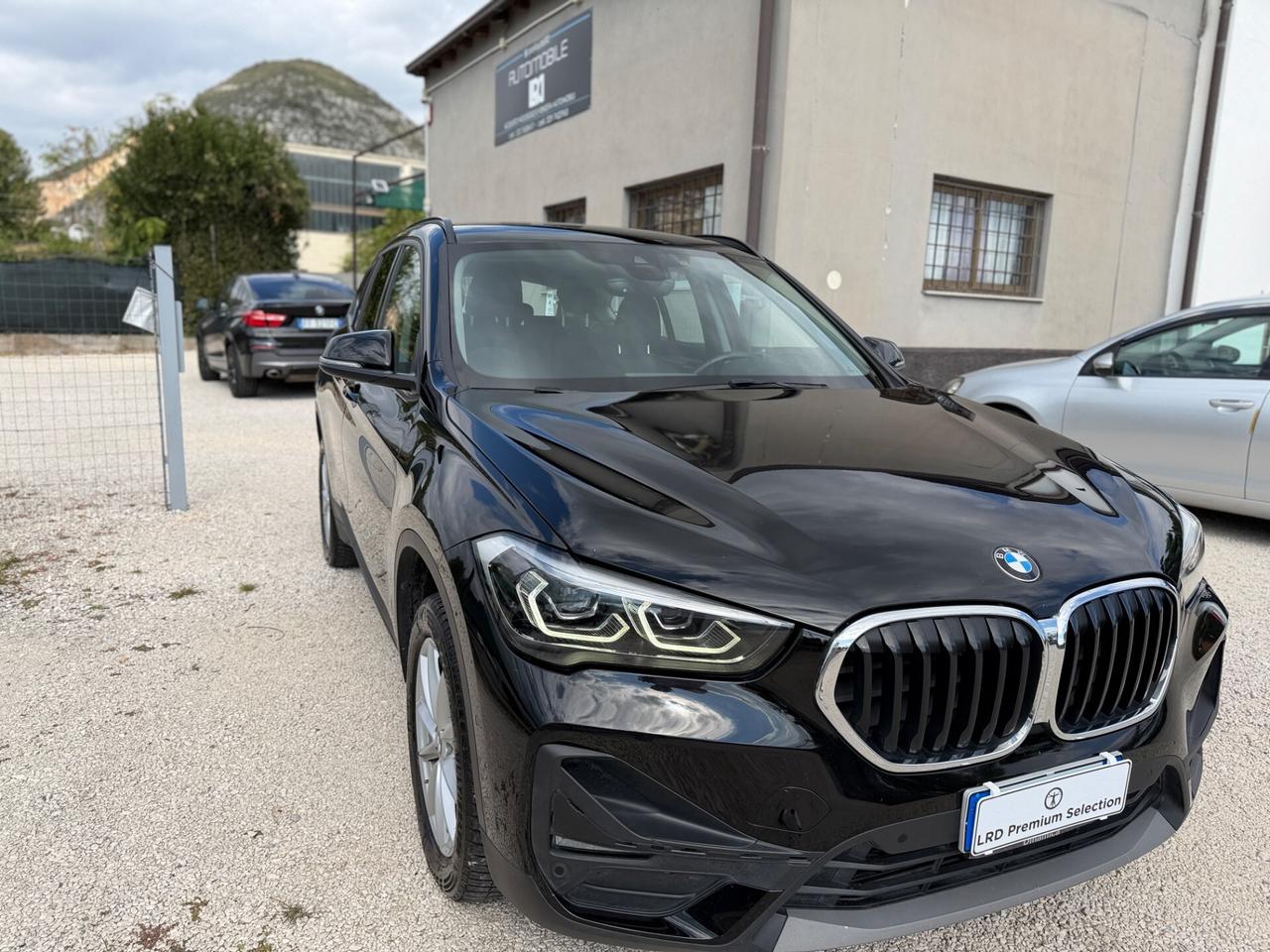 Bmw X1 sdrive16d Business Advantage FARI LED NAVI OK NEOPATENTATI