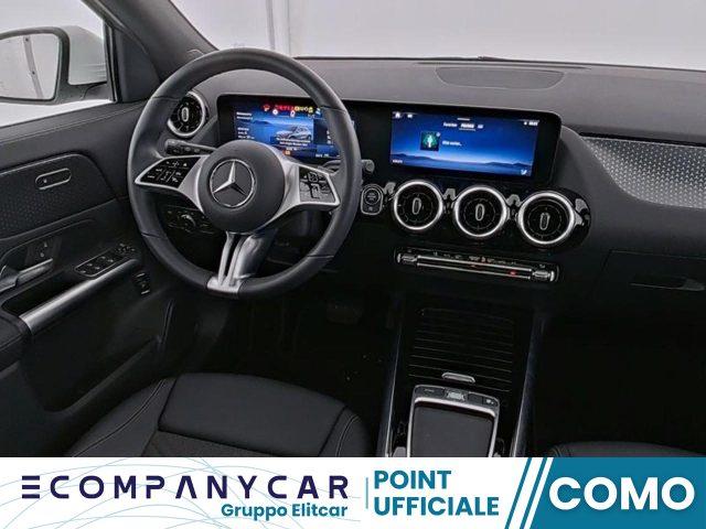 MERCEDES-BENZ GLA 180 Automatic Progressive Advanced