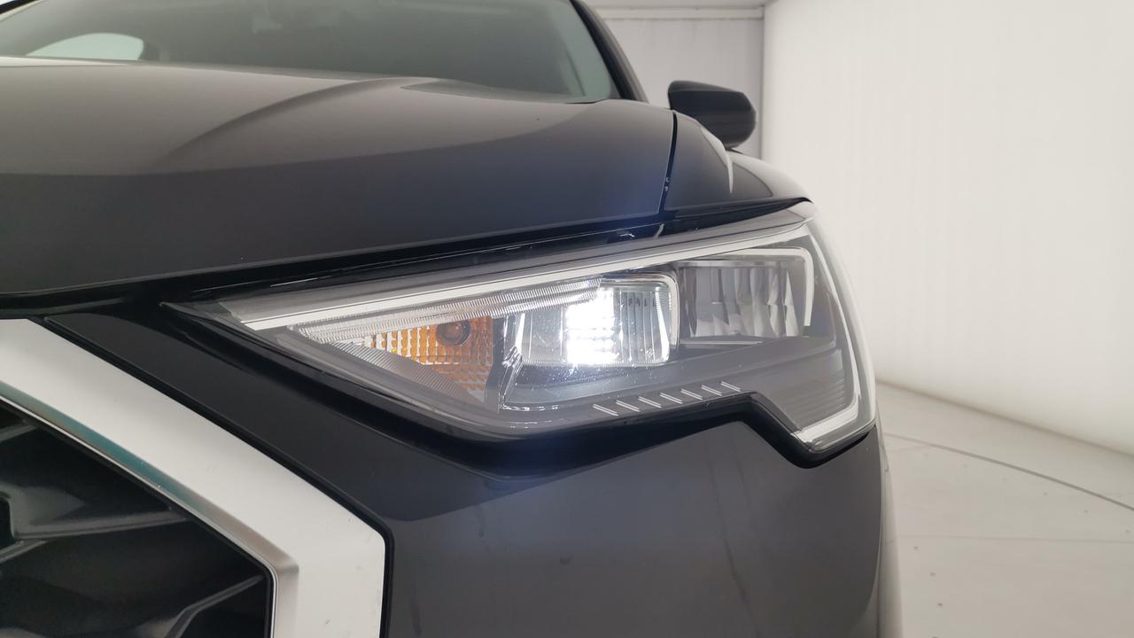 AUDI Q3 2019 Sportback - Q3 Sportback 35 2.0 tdi Business Plus s-